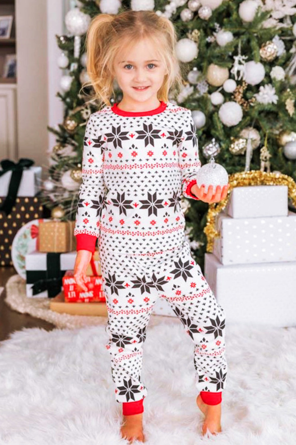 PJJAYS Children Snowflake Pattern Top and Pants Set